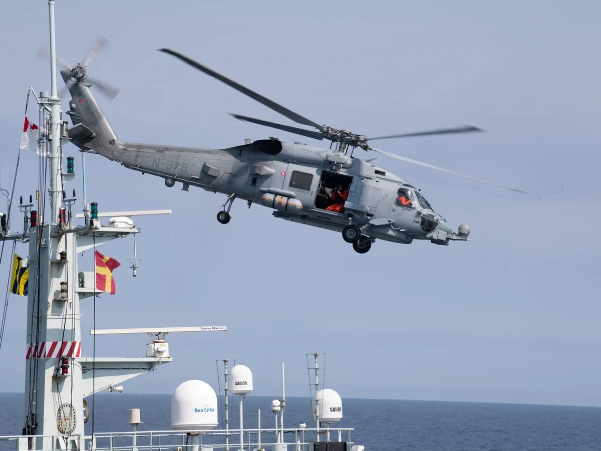 Rușii îndreaptă arme către către nave și elicoptere daneze - Foto: Profimedia Images (imagine cu rol ilustrativ)
