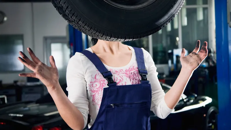 Cât a ajuns să coste dotarea cu anvelope de iarnă a unei Dacia Logan ori Sandero? Și peste 2.700 lei - Foto: Profimedia Images - Imagine cu rol ilustrativ
