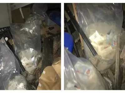 Sacii cu documente personale descoperiți în subsolul Poliției Locale din Alba Iulia - Foto: Abnews.ro