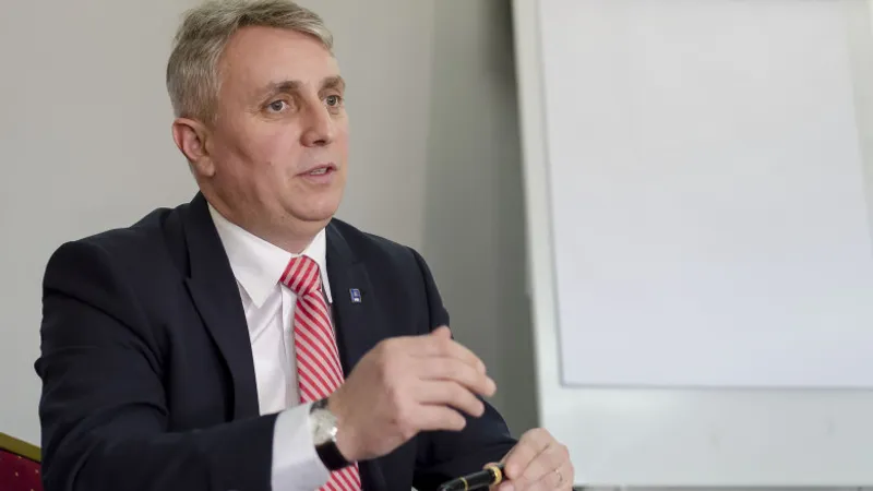 Guvernul Ciucă a învestit 15 noi prefecți. Bode: „Funcţia de prefect nu este un cadou politic”. / Foto: digi24.ro