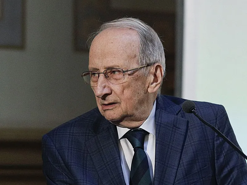 Criticul Mircea Martin, la deschiderea celei de-a XIV-a ediţii a Festivalului Internaţional de Poezie Bucureşti - Foto: INQUAM PHOTOS/Malina Norocea