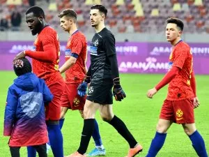 S-a aflat totul! Fotbalistul FCSB, nopți pierdute la băut: ”Și în Centrul Vechi, și în apartamentele prietenilor...”