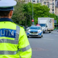 O studentă a fost arestată, după ce polițiștii au oprit-o pentru că avea folii neomologate pe mașină - Foto: Istock / imagine cu rol ilustrativ