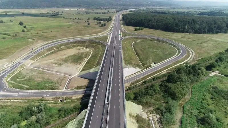 Transporturi: Nici un euro din PNRR pentru infrastructură rutieră nu se va pierde - Foto: Youtube/Asociaţia Pro Infrastructură