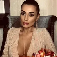 Cântăreața Bianca Rus, jefuită înainte să cânte la o nuntă. Doar troller-ul valora 1.000 € - Foto: Facebook/Bianca Rus Oficial