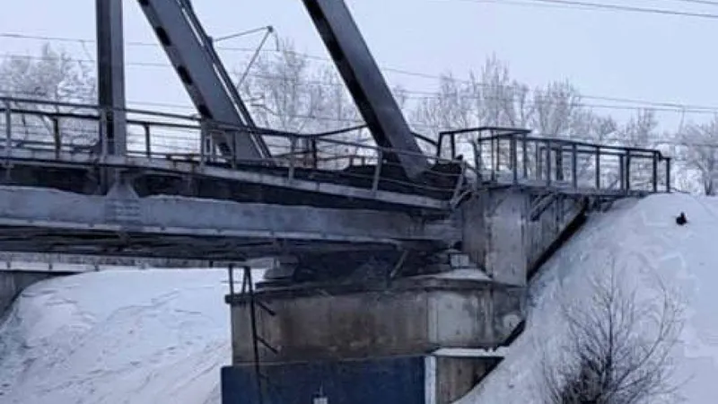 Operațiune de sabotaj a GUR în Rusia. Un pord feroviar folosit pentru a transporta muniții, distrus - Foto: X/@Maks_NAFO_FELLA