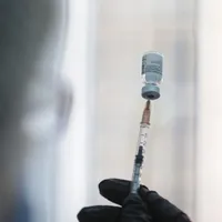 Vaccinarea este soluția cea mai sigură pentru români și cea mai ieftină pentru statul român. Foto Inquam Photos/Octav Ganea