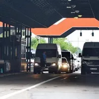 De ce fac maghiarii naveta, să lucreze în România? „Zeci de autocare ajung, zilnic, la Oradea” - Foto: ebihoreanul.ro