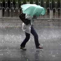 Vreme ploiasă, de 1 mai, în mai multe regiuni ale țării
