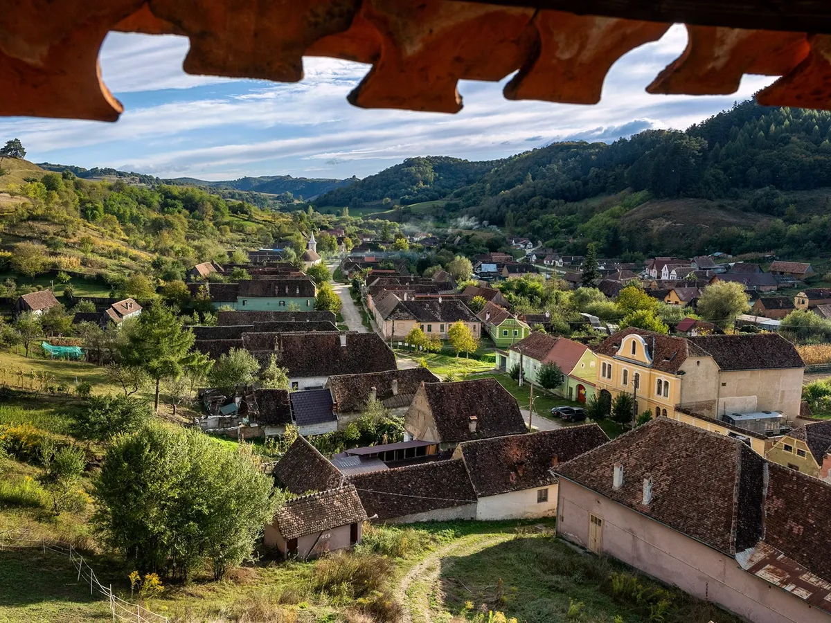 National Geographic: Pasionații de drumeții, să uite Alpii Elvețieni pentru acești munți din România - Foto: Via Transilvanica