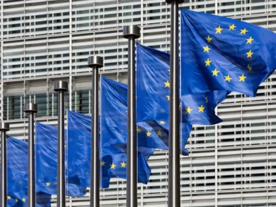 Comisia Europeană, îndemnată să blocheze fondurile din PNRR din cauza „amendamentului Fritz”
