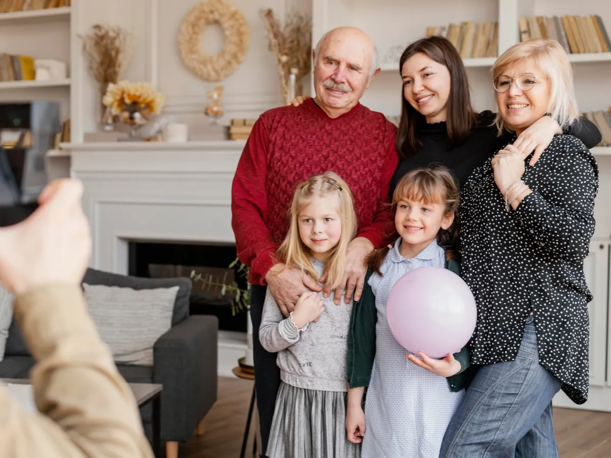 Cine trebuie să te întrețină la pensie? Care rude sunt obligate să aibă grijă de pensionari Foto: Freepik (fotografie cu caracter ilustrativ)