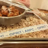 Restaurantul Parlamentului a fost amendat cu 72.000 lei. ANPC a găsit nereguli grave Foto: Facebook/ ANPC