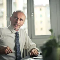 România riscă 23.000.000.000 €. Pensiile speciale, una dintre marile probleme - Foto: Pexels/Andrea Piacquadio