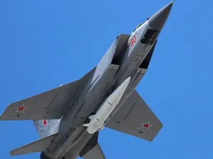 Alertă antiaeriană în toată Ucraian după decolarea unui MiG-31K cu racheta hipersonică Kinjal - Foto: Profimedia Images