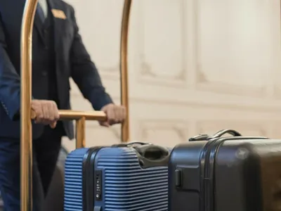 Trei turiști au fost arestați din cauza valizelor pe care le aveau. Ce conțineau? - Foto: Arhivă