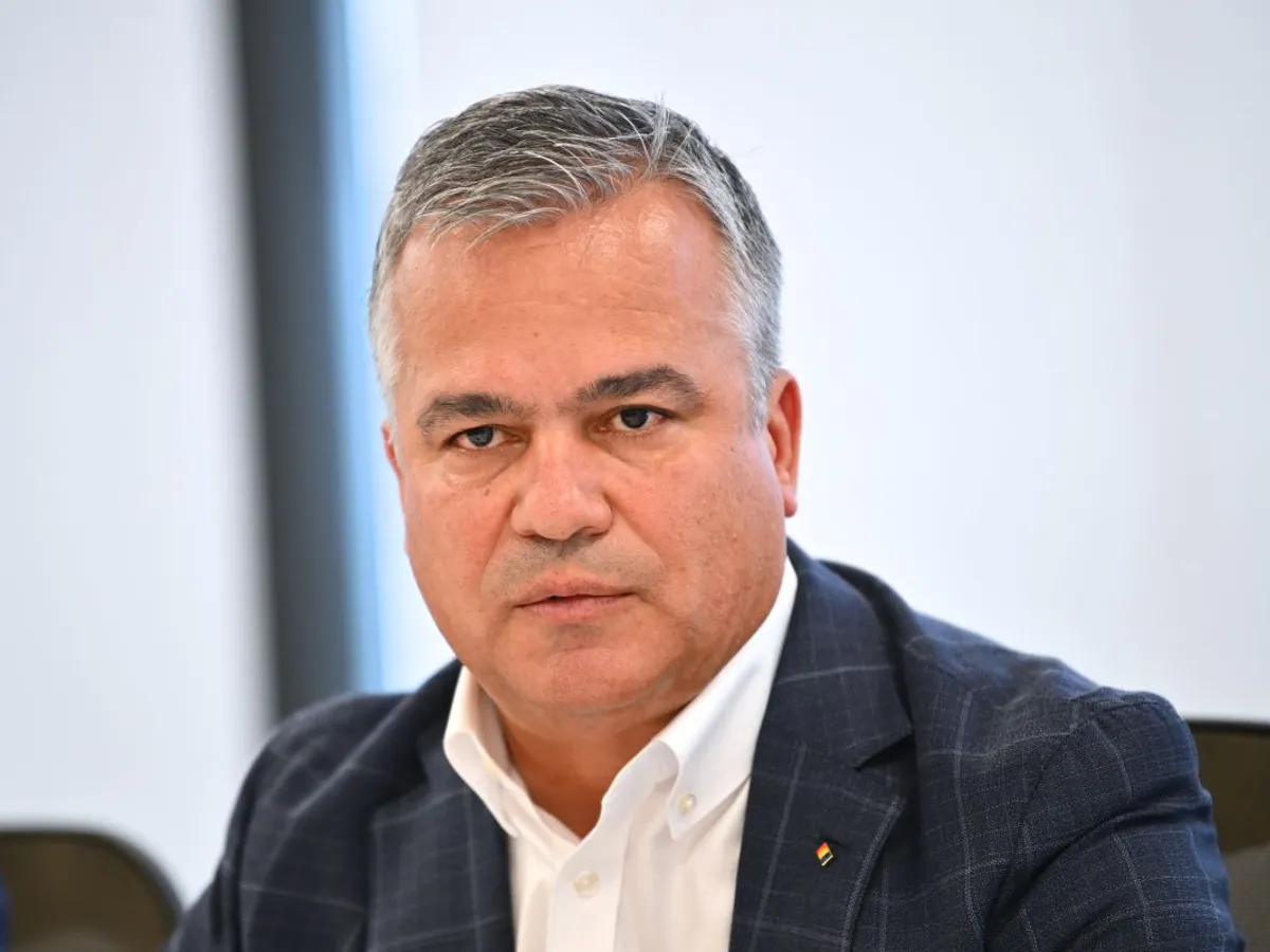 Adrian Veştea a plecat din şedinţa PNL, spunând că nu are rezolţia finală. "Vreau să ajung într-un studio tv"