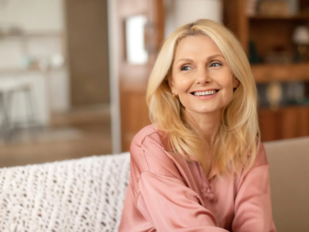 Pensionară la pensie _ Foto: Freepik