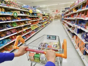 Consiliul Concurenţei susține că alimentele s-au ieftinit cu până la 43% în primele zile din august - FOTO: ziaruldeiasi.ro