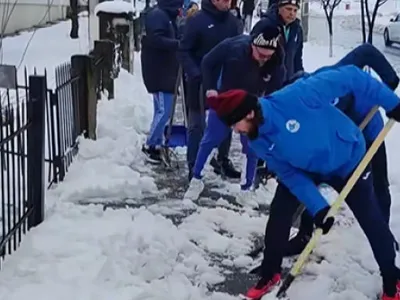 Au salarii de mii de euro, dar au pus mâna pe lopată! Imagini surprinzătoare în 2026