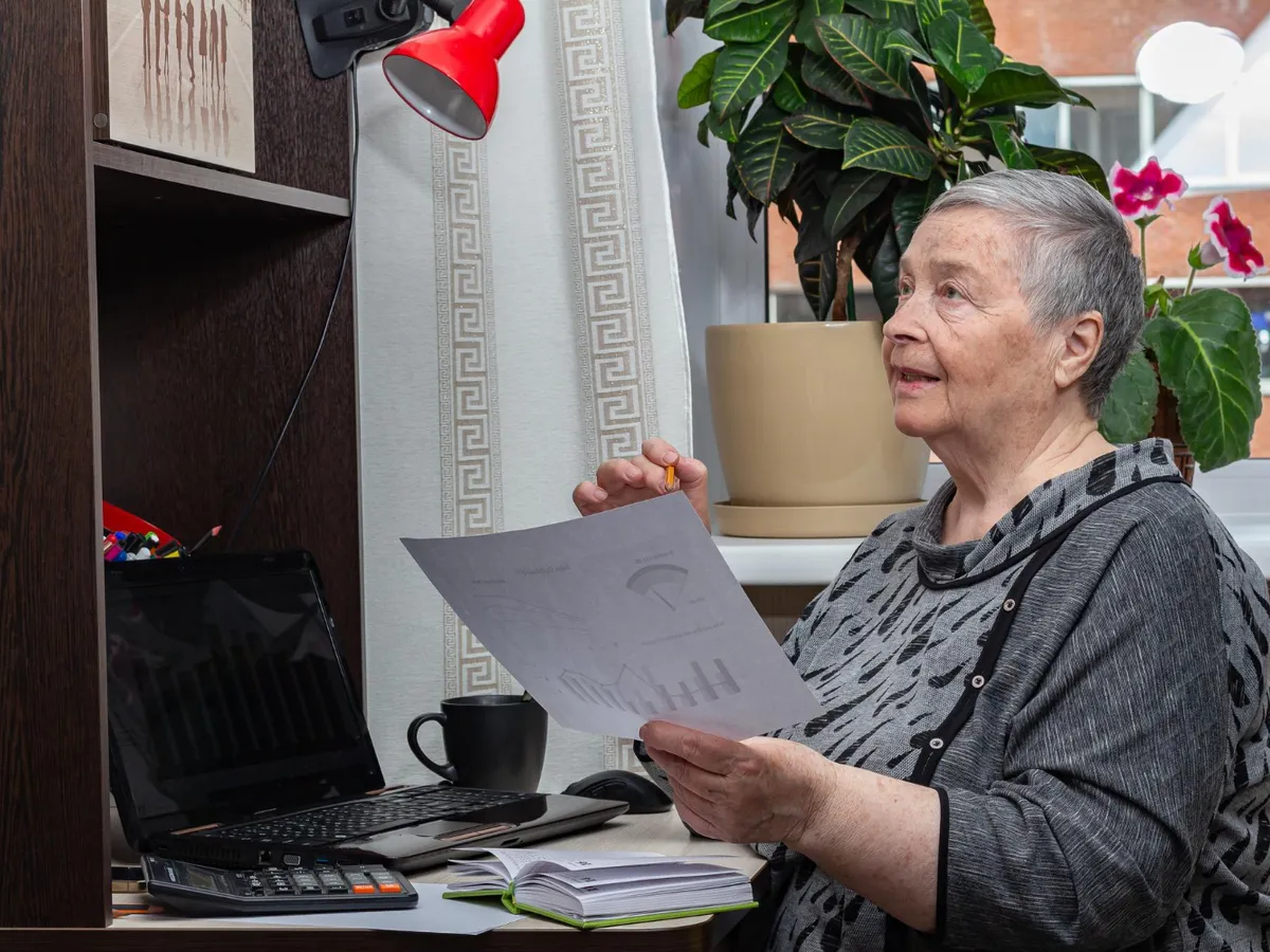 foto: Pensionarii ar putea primi bani în plus la pensie chiar dacă sunt luate măsuri de austeritateSursa: Freepik