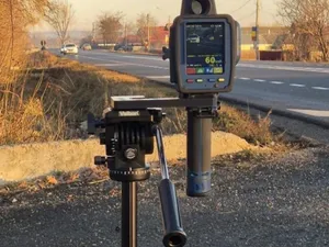 Polițistă din Hârlău prinsă de radar cu peste 120 km/h, în localitate, chiar de colegii ei - Foto: Ziarul de Iaşi