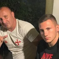 Viorel și Robert Oarză au fost arestați după ce au bătut un tânăr care ar fi apropiat al Cordunenilor Foto: Dezvăluirea.ro