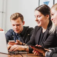 Angajații trebuie să aibă asupra lor un document - Foto: Freepik (rol ilustrativ)