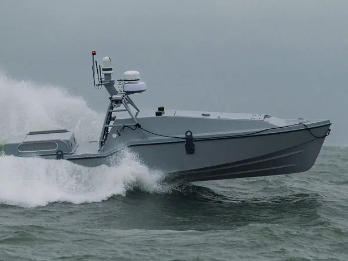 Ce dronă navală kamikaze a folosit SUA pentru a distruge un submarin al Iranului. Costă 1 milion de $
