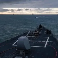Distrug[torul USS Carney a doborât mai multe rachete în Marea Roșie - Foto: Profimedia images