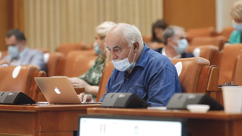 Varujan Vosganian a alimentat opinia publică cu minciuni despre coronavirus - Foto: INQUAM PHOTOS/ George Călin