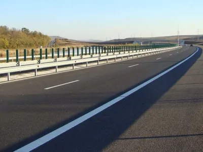 Autostrada A 8 blocată de niște indieni. Cer prelungirea unor termene - Foto: Arhiva