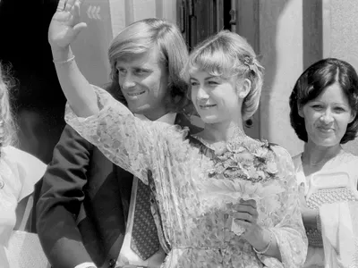 Bjorn Borg și soția sa, Mariana Simionescu, la balconul Oficiului stării civile de la Primăria București - Foto: Profimedia Images
