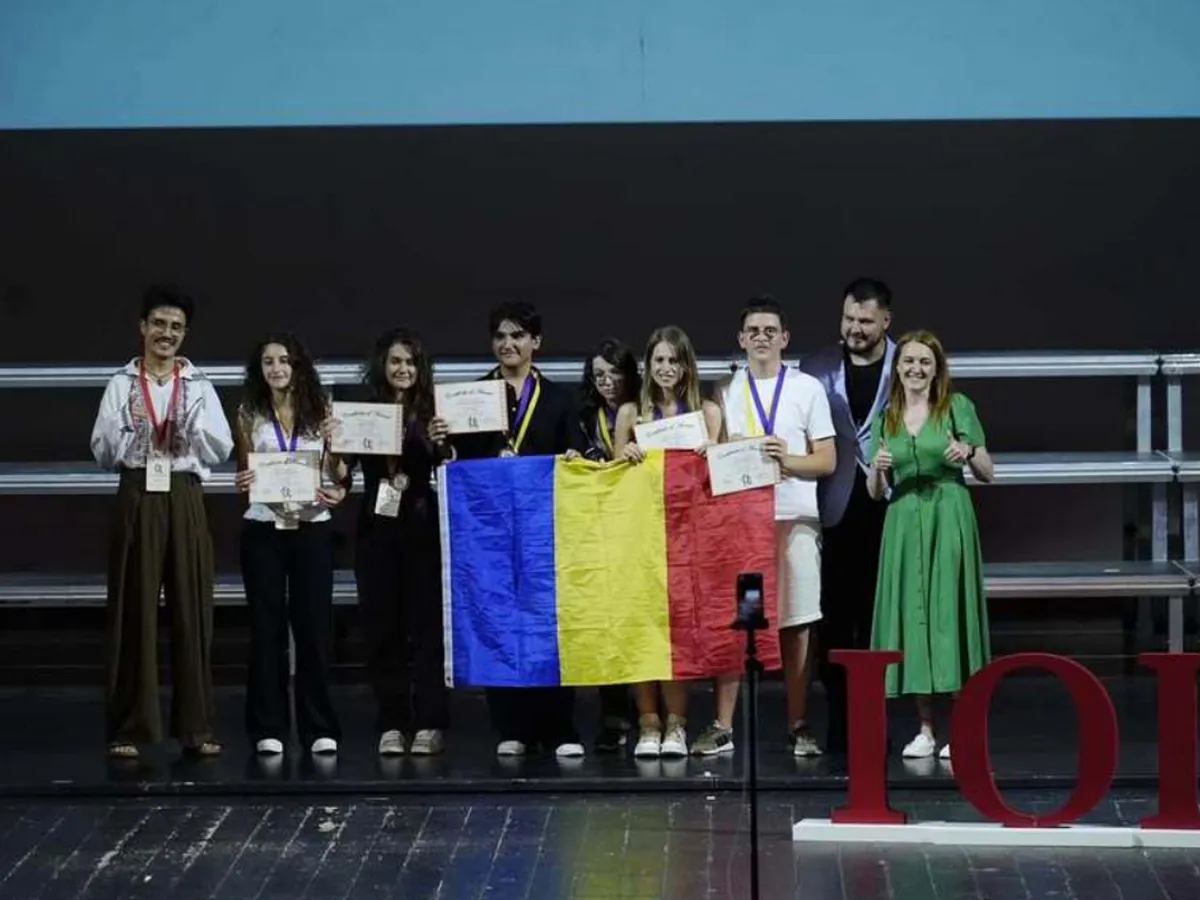 Elevii din România au câștigat 6 medalii de argint, una de bronz şi o menţiune la Olimpiada Internaţională de Lingvistică (IOL) 2026 - Foto: News.ro