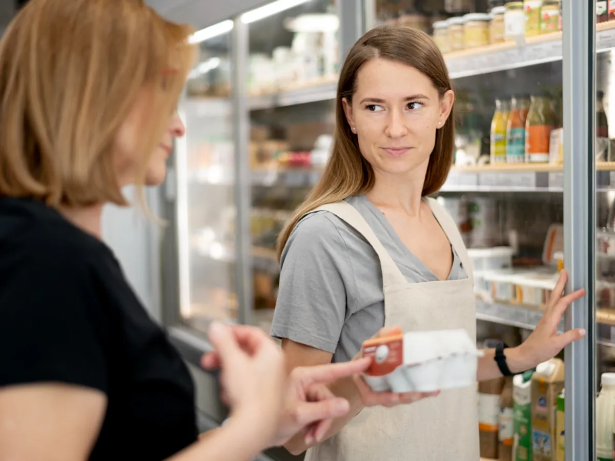 Angajată în supermarket - Foto: Magnific (rol ilustrativ)