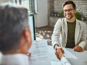 Locul de muncă plătit cu 5.000 €/ lunar. Ai mașină de serviciu. Ce trebuie să faci pentru acest job? - Foto: Freepik (rol ilustrativ)