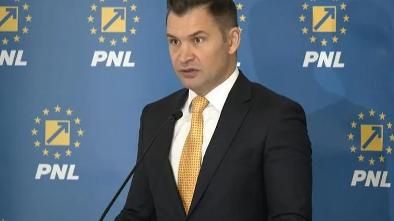 Ionuţ Stroe (PNL): Nu e vorba doar despre eliminarea facilităţilor - Foto: Facebook/Ionuţ Stroe