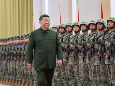 Xi Jinping îi îndeamnă pe înalţii comandanţi militari chinezi să renunţe la „aerele de superioritate”