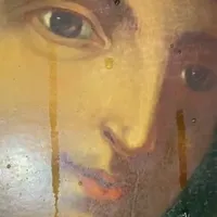 Credincioșii au venit să vadă icoana. FOTO: Captură video