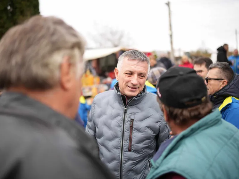 Liviu Bostan, candidat PNL Vrancea la Senat arată ce trebuie să se schimbe în administrația locală pentru ca oamenii să aibă o viață mai bună și de ce reforma substanțială este inevitabilă Foto: Facebook/Liviu Bostan CMF 11240002