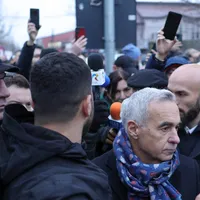 „Gorilele” lui Călin Georgescu plănuiau să atace politicieni și jurnaliști. Ce arsenal aveau? - Foto: INQUAM PHOTOS / Octav Ganea