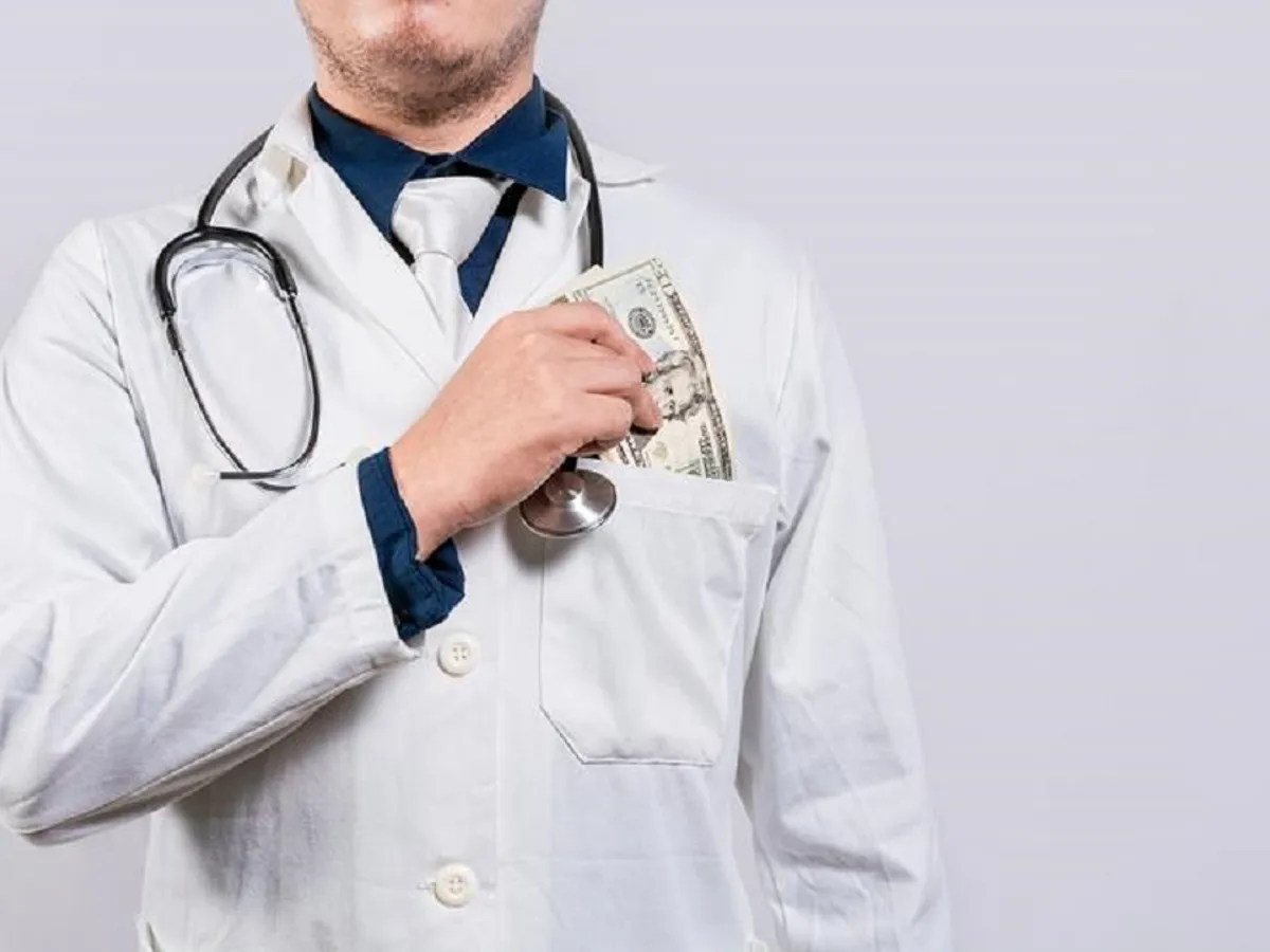Managerul unui spital spune că medicii săi nu sunt corupți Foto: Profimedia Images - rol ilustrativ