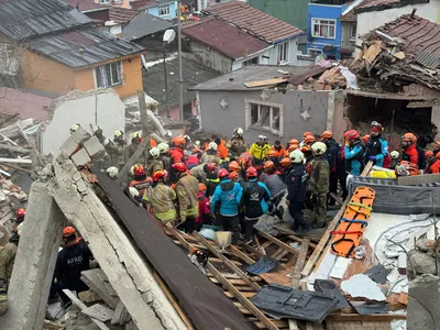Două clădiri s-au prăbușit în Istanbul în urma unei explozii de gaz - Foto: Profimedia Images