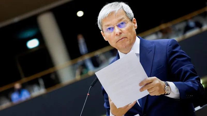 Dacian Cioloș încearcă redresarea partidului. FOTO: Facebook