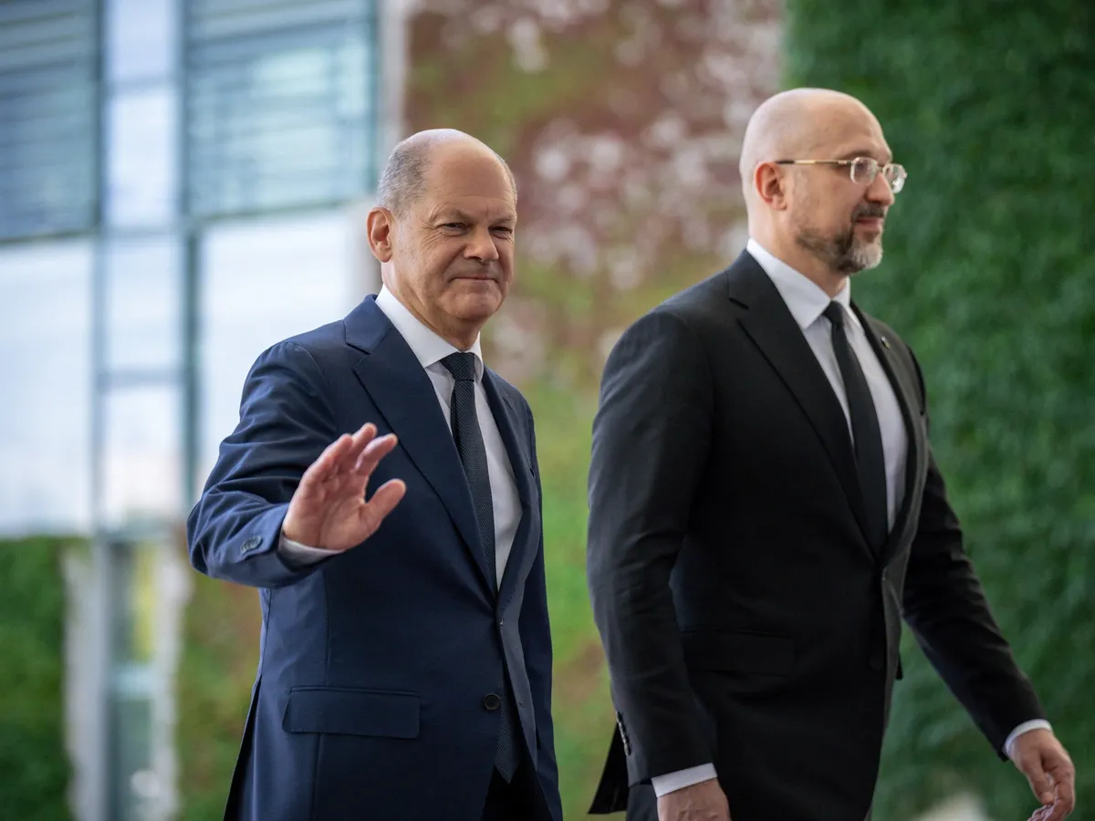 Prim-ministrul ucrainean, Denys Schmyhal și Olaf Scholz/foto: Profimedia Images