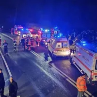 Accident între două autocare, în Sibiu - Foto: ISU Sibiu