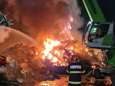 Incendiu în Portul Constanța: 800 de tone de deșeuri feroase, mistuite de flăcări - FOTO:  ISU Dobrogea (imagine cu rol ilustrativ)