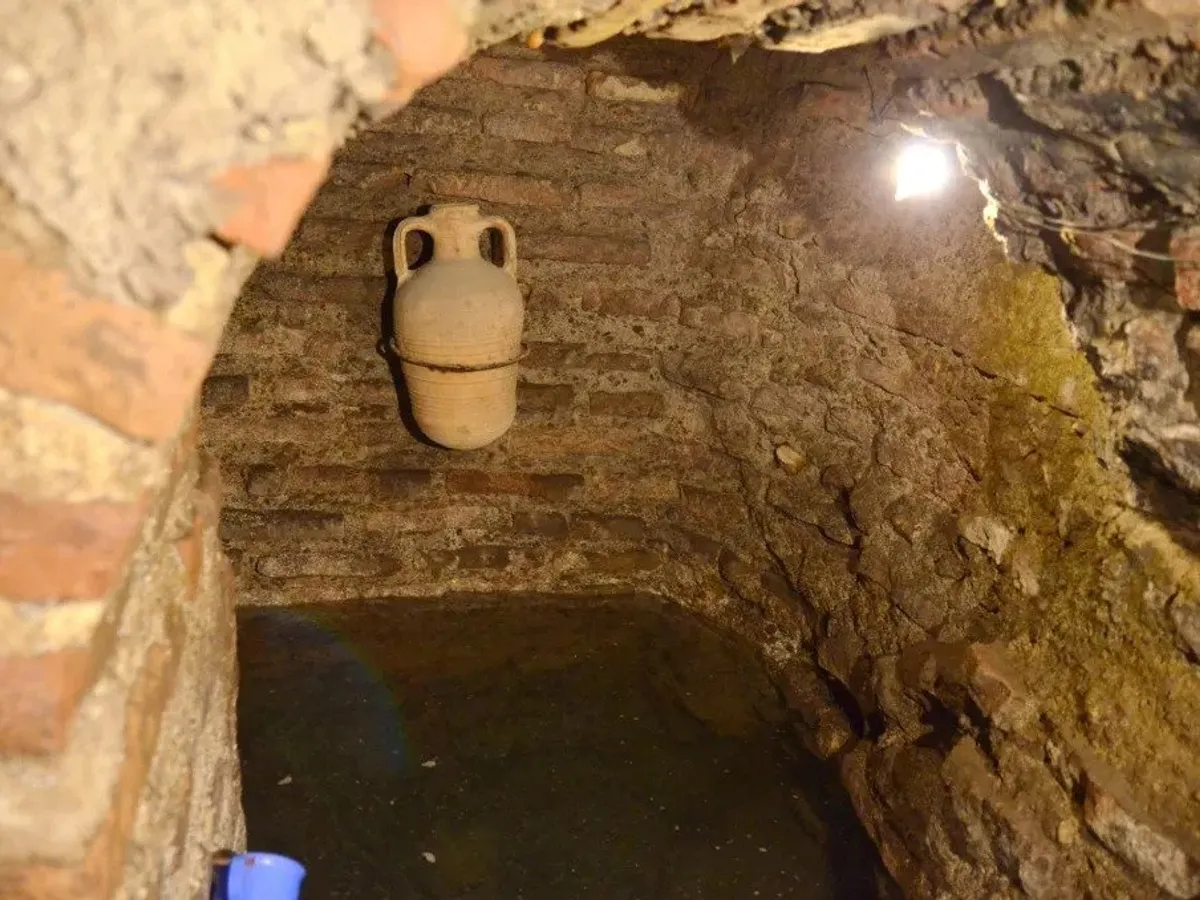 Enigma fântânii secrete din România unde miresele se duc să bea apă. Se spune că e „izvorul iubirii” - Foto: Arhivă/ Imagine cu caracter ilustrativ