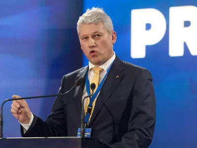 Cătălin Predoiu, pe când era prim-vicepreşedinte PNL, vorbind, la Congresul Extraordinar PNL - Foto: Profimedia Images