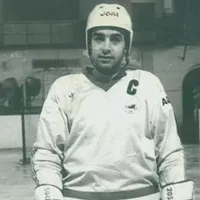 Drama celui mai bun hocheist român: Îl vor canadienii, comuniștii îl arestează. Moare uitat - Foto: Wikimedia Commons